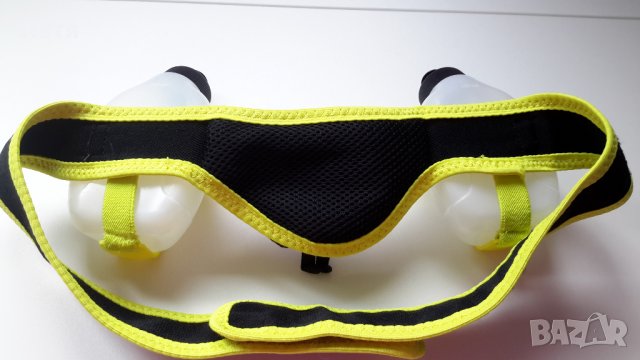 Колан за бягане Crivit / Спортен колан с 2 бутилки Crivit / Хидратиращ колан Crivit / бягаща чанта, снимка 4 - Спортна екипировка - 29897500