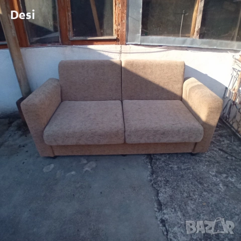 Продавам Спешно Диван разпъва се , снимка 3 - Дивани и мека мебел - 53900078