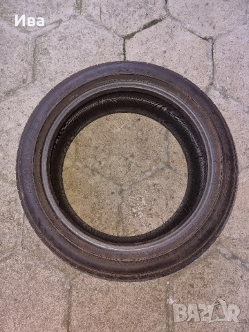 Продават се комплект гуми за Тойота 225/45 R 17, снимка 2 - Гуми и джанти - 52914036