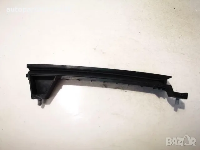 Външна декоративна лайсна на задната дясна врата 95374832 за Vauxhall Mokka 1.6 CDTi 2016, снимка 2 - Части - 55903850
