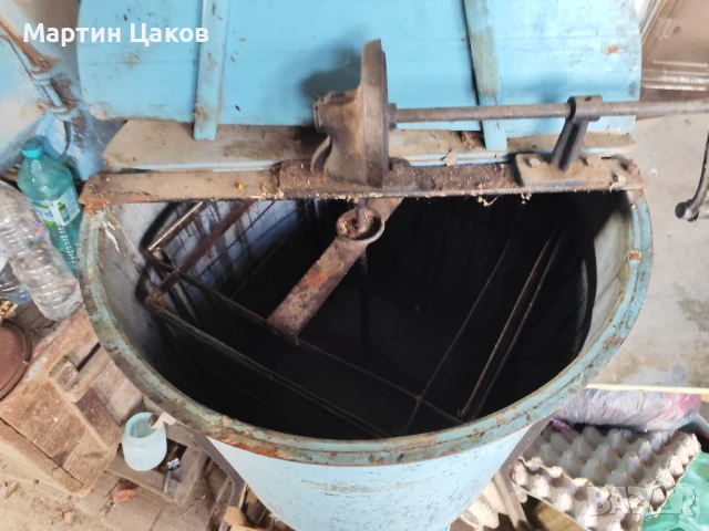 Центрофуга за пчелен мед , снимка 2 - Други животни - 50487489