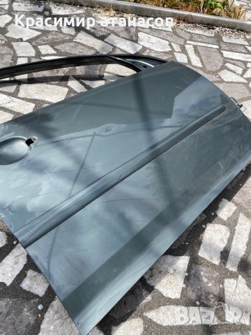 Врата Предна дясна за vw голф 5.1К4831604, снимка 2 - Части - 40418613