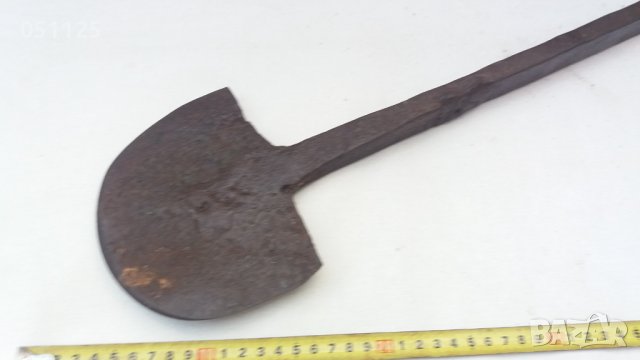 масивен възрожденски кован лемиш, инструмент секач, снимка 3 - Антикварни и старинни предмети - 38017249
