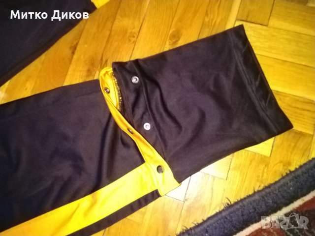 Адидас Долнище винтидж размер Л, снимка 4 - Спортна екипировка - 31288312