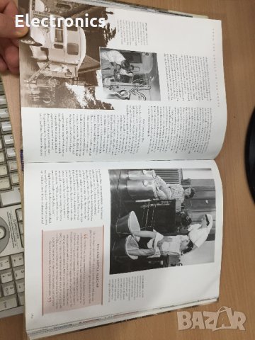 Енциклопедия Yesterday's Britain: The Illustrated Story of How We Live, снимка 10 - Енциклопедии, справочници - 30873193