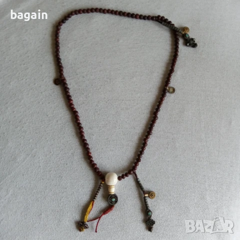 Уникален тибетски амулет- броеница.