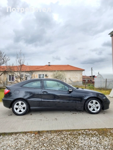 Mercedes-Benz C180 Kompresor, снимка 11 - Автомобили и джипове - 54007041
