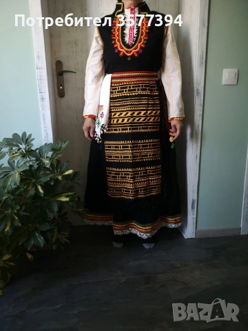 Национална носия, снимка 2 - Антикварни и старинни предмети - 54322076