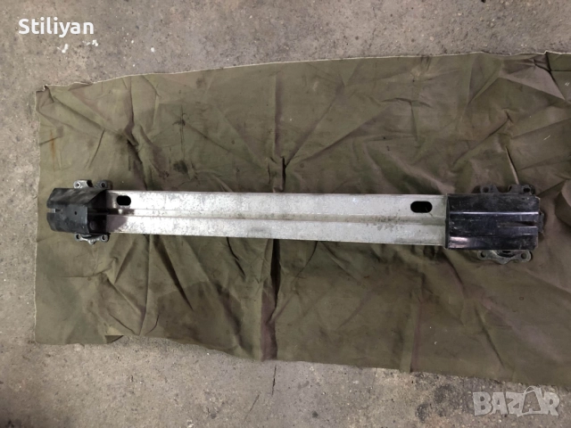 Субару легаси 2005 година Предна греда 