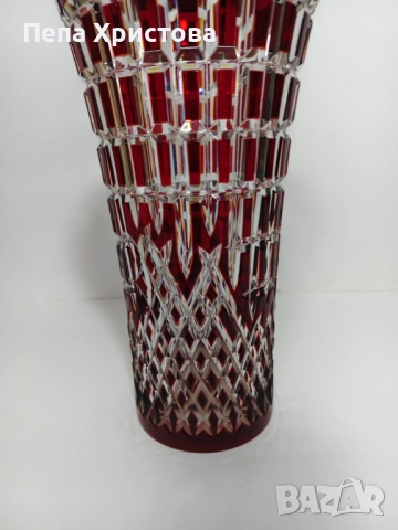 Ваза от двуслоен рубинен оловен кристал , снимка 2 - Вази - 52595984