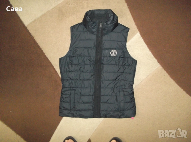 Елек ABERCROMBIE&FITCH  дамски,М, снимка 2 - Елеци - 52190457