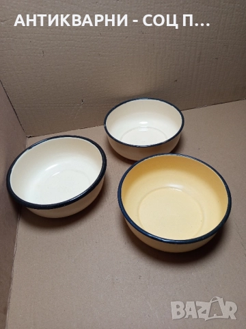 Комплект Соц Стари Емайлирани Купички Купи Съдове. , снимка 2 - Антикварни и старинни предмети - 51781393