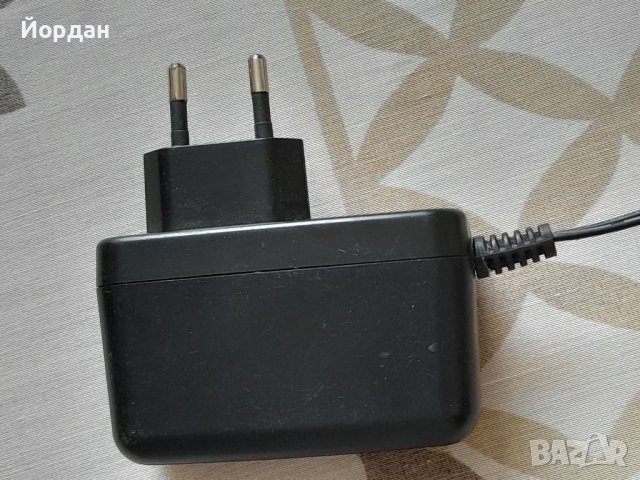 ADAPTER 50/60 hz 12 V , снимка 2 - Друга електроника - 37502394