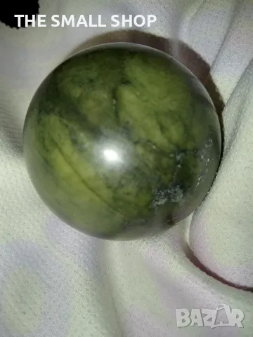 Сфера топка от зелен нефрит жадеит, снимка 2 - Декорация за дома - 48092561