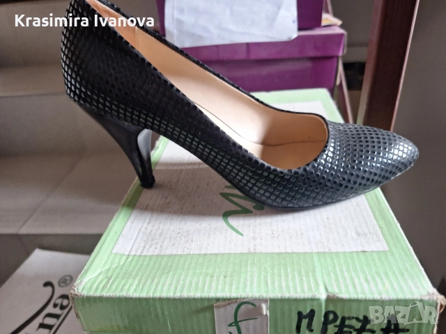нови обувки Мегияс на квадрати велур , снимка 2 - Дамски обувки на ток - 54193379