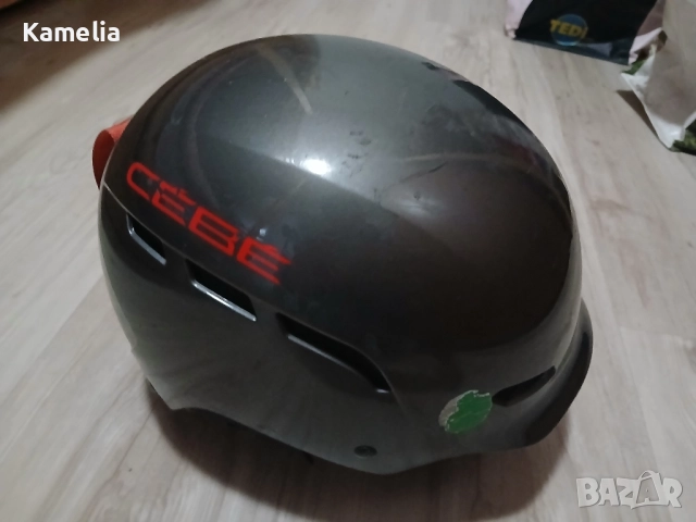 Ски каска CEBE, M-размер