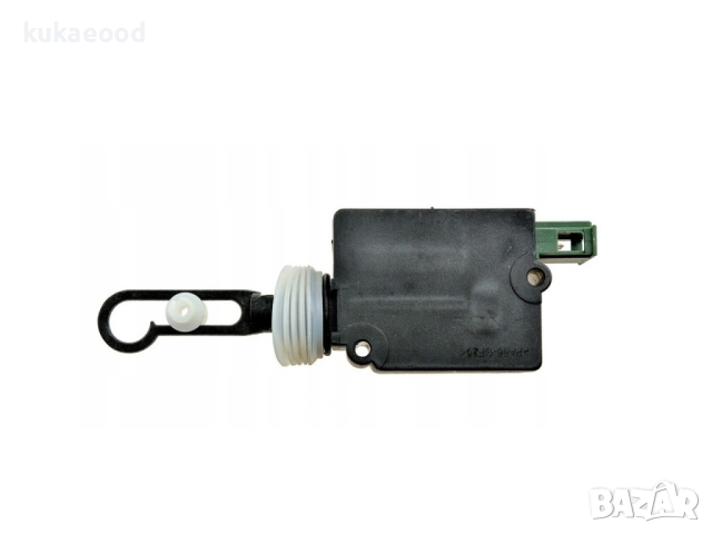 Моторче за заключване на багажник за Audi TT 8N, снимка 3 - Части - 44531307