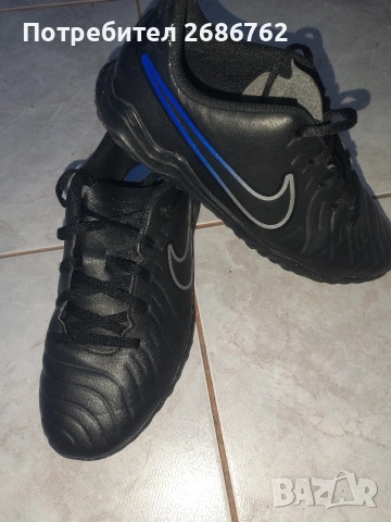 Детски футболни стоножки Nike размер 36,5 см