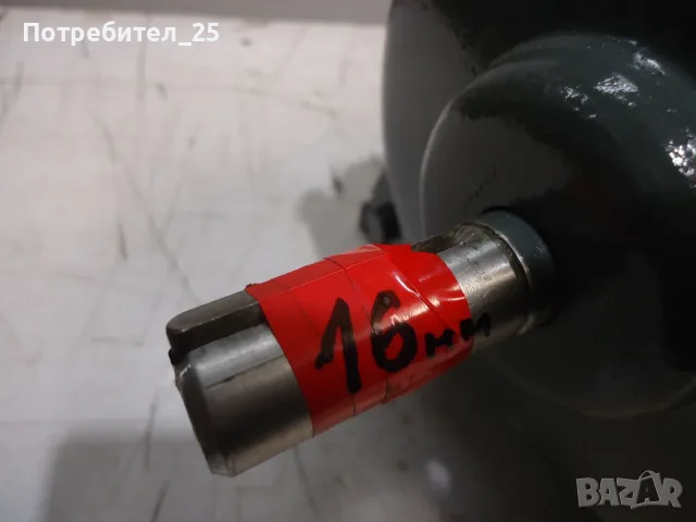 Трифазен ел.мотор 0,25KW - 1400 об/мин,, снимка 2 - Електродвигатели - 56245623