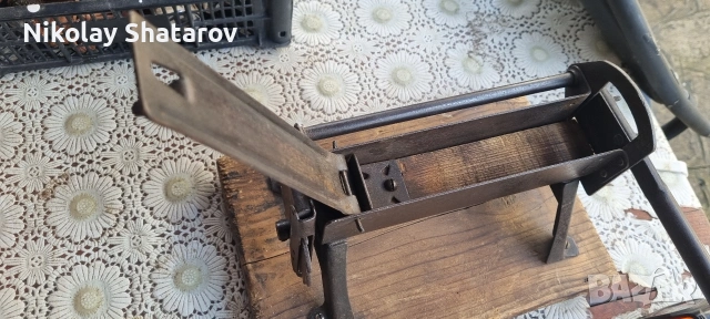 Стара гилотината за рязане на тютюн , снимка 3 - Антикварни и старинни предмети - 53281851