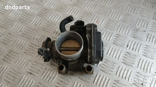Дроселова клапа Audi A4 1.8 1998 058133063H A4 (B5) (1994-2001), снимка 2 - Части - 55971314
