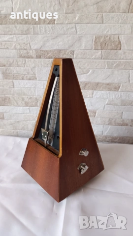 Метроном - System Maelzel - Made in GDR - 1960"г., снимка 4 - Антикварни и старинни предмети - 53160735