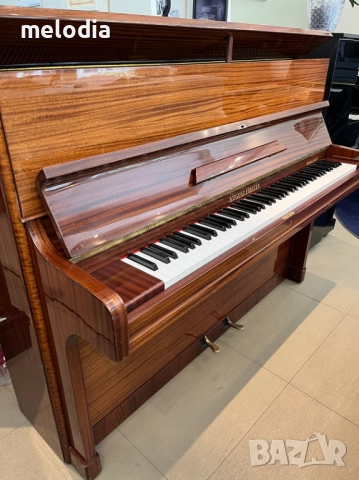 Немско акустично пиано AUGUST FORSTER