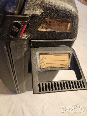 Куфар : Samsonite Oyster GL и 2-ри с твърди стени,4 колелца, на цип с шифър, с разтегателна дръжка, снимка 11 - Куфари - 52344325