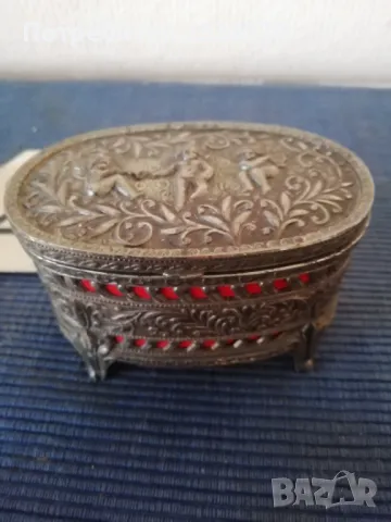 Автентични кутии за бижута. Стари пудриера и огледало. , снимка 10 - Антикварни и старинни предмети - 48275251