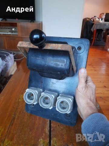 Стар електрически трифазен шалтер,прекъсвач,изключвател,включвател #2, снимка 2 - Други ценни предмети - 53024441