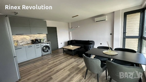 Тристаен апартамент под наем в Център