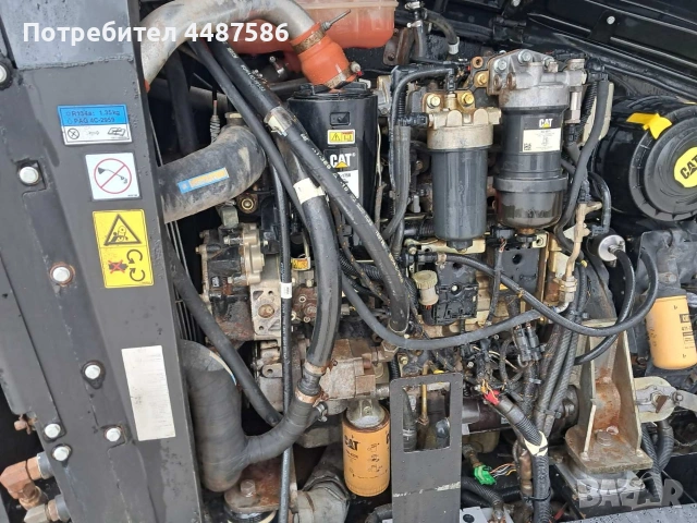 Телескопичен товарач Caterpillar TH407C, снимка 4 - Индустриална техника - 53246711