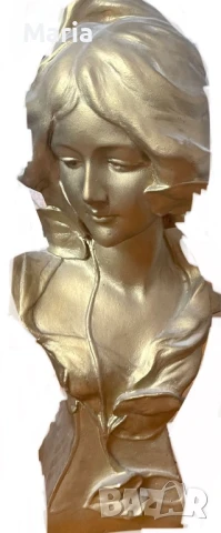 Стара статуя антик