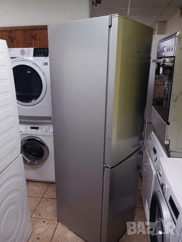 Сив комбиниран хладилник с фризер Liebherr с 2 години гаранция!, снимка 5 - Хладилници - 53128128