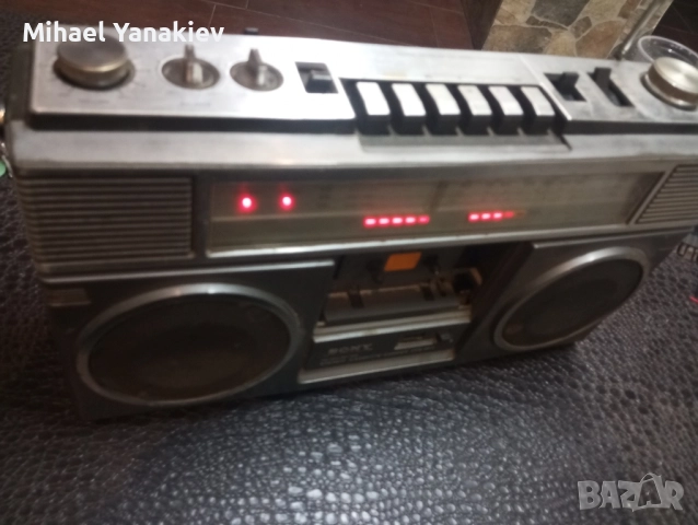 касетофон Sony 1980, снимка 2 - Радиокасетофони, транзистори - 52496476