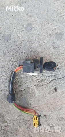 Контактен ключ Рено Сценик 2002г , снимка 1