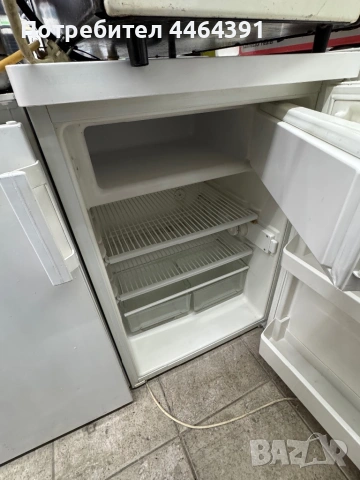Хладилник с фризер либхер , снимка 5 - Хладилници - 54052287