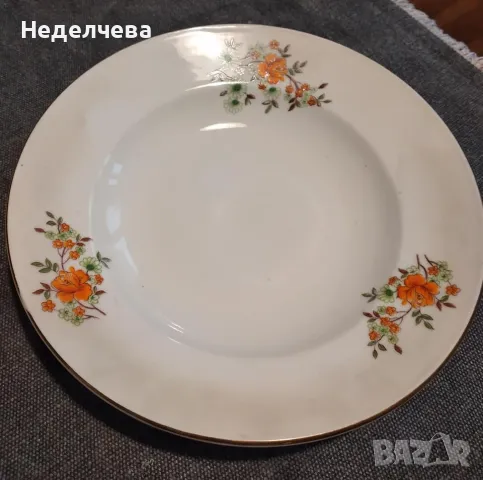 Сервиз за хранене, снимка 2 - Сервизи - 47143125