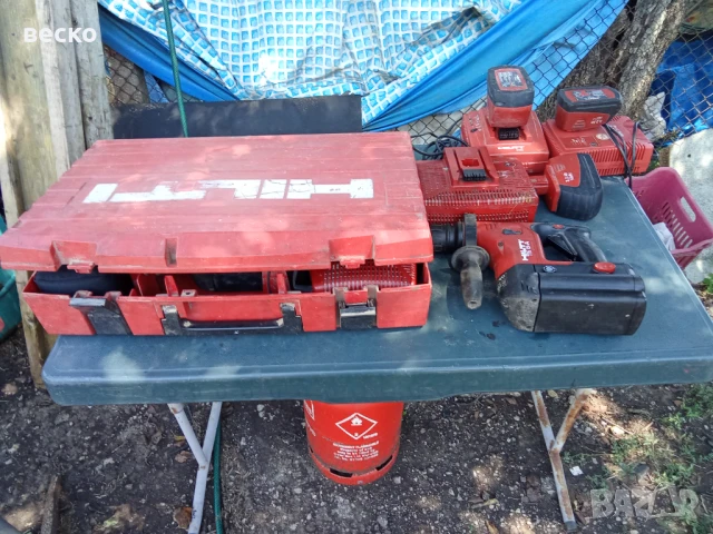 2 перфоратора Hilti комплект с батерий, снимка 2 - Перфоратори - 51073624