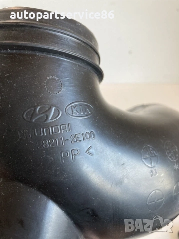 Въздухозаборна тръба за KIA Sportage 2.0 16V (2007) 28211-2E100, снимка 2 - Части - 53337575