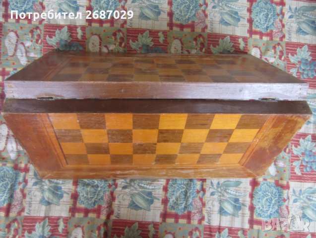 голяма Стара дървена кутия за шах и табла , снимка 3 - Други ценни предмети - 29298149