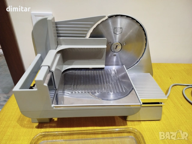 Колбасорезачка GRAEF - 130 W, снимка 3 - Кухненски роботи - 54242459