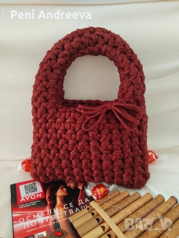 Чанта шоколадка