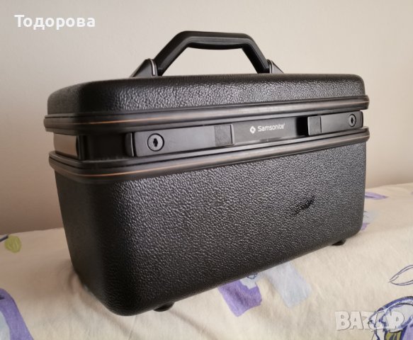 Оригинален черен козметичен куфар Samsonite , снимка 4 - Куфари - 42324520
