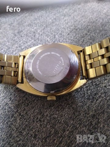 Швейцарски часовник OLMA, снимка 4 - Антикварни и старинни предмети - 38572480
