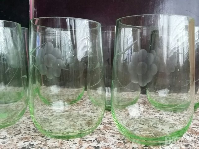 Чаши от зелено стъкло , снимка 6 - Антикварни и старинни предмети - 38184618