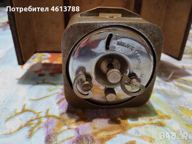 Стар Френски часовник, снимка 2 - Антикварни и старинни предмети - 52857857