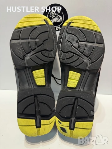 Работни обувки с метално бомбе UVEX.Номер 45, снимка 7 - Други - 51001572