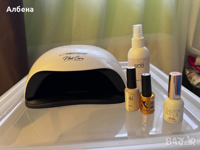 Лампа за маникюр и педикюр, снимка 3 - Педикюр и маникюр - 52737576