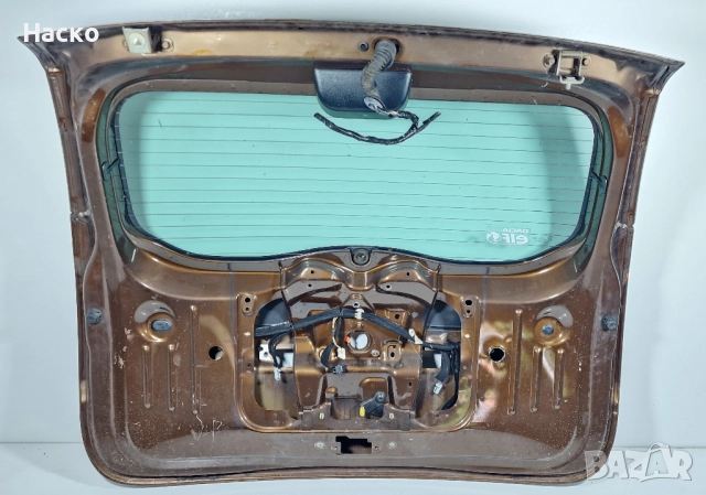 Заден Капак Багажник Врата Задно Стъкло Дачия Дъстер Dacia Duster 2010-2018, снимка 2 - Части - 52432625